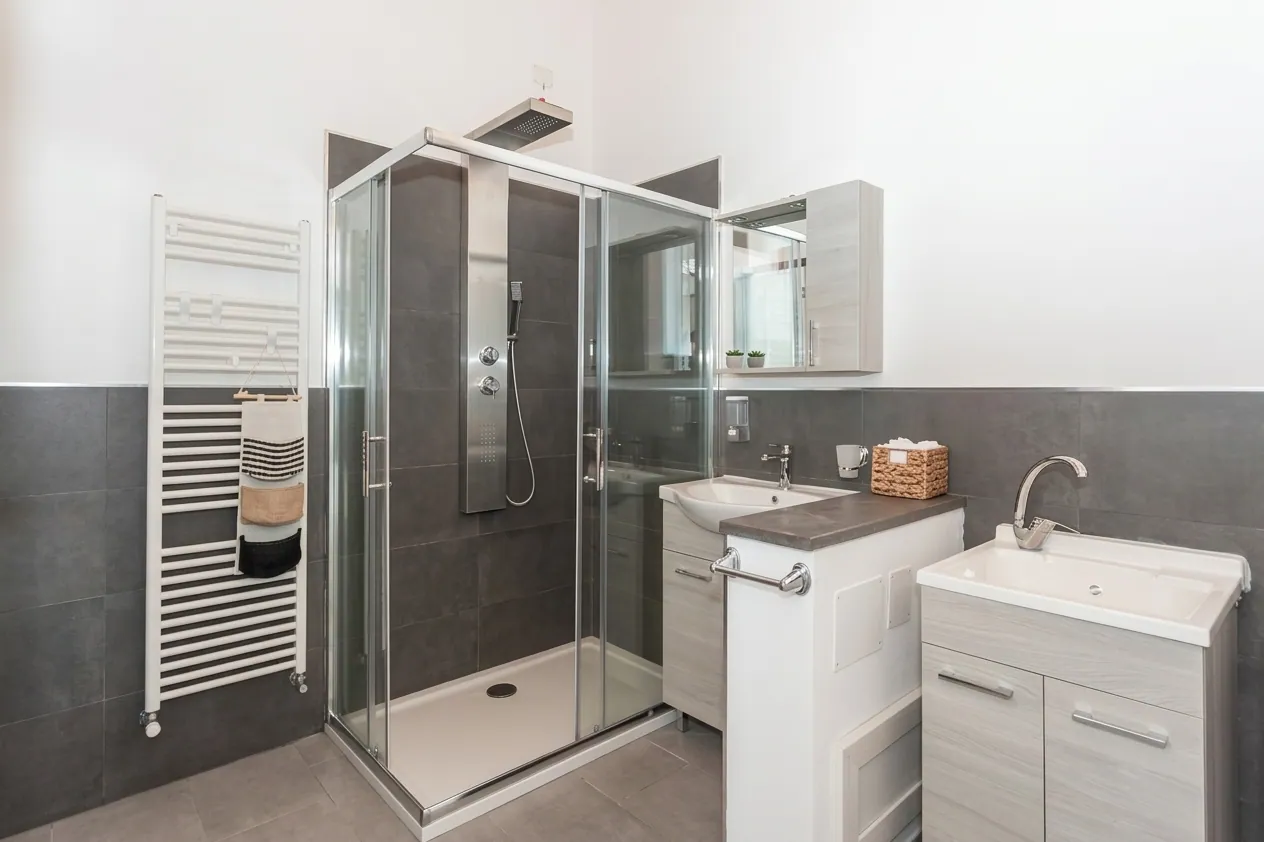 Private Jacuzzi & Garden Home – foto 12