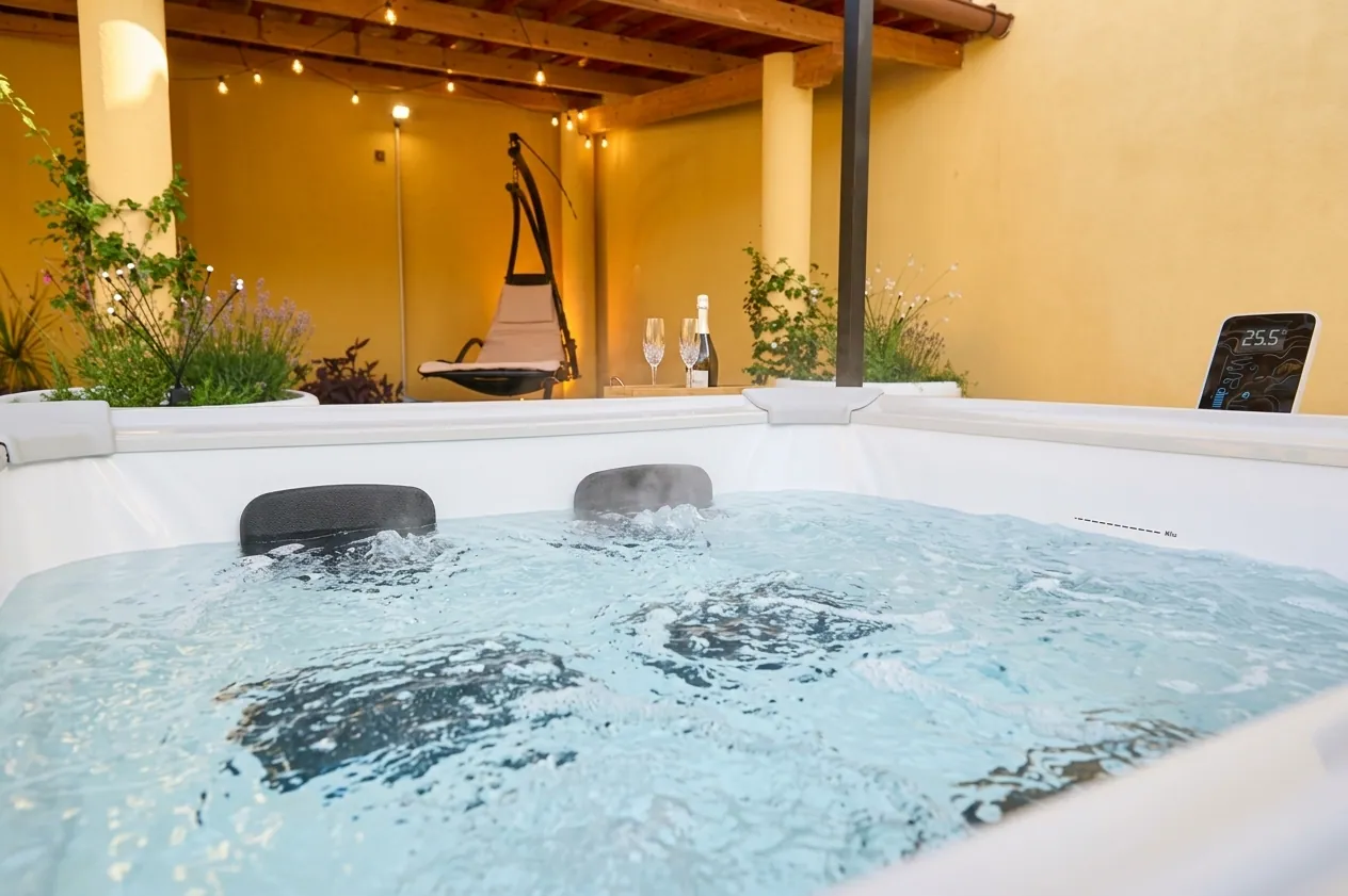 Private Sauna & Jacuzzi Home – foto 14